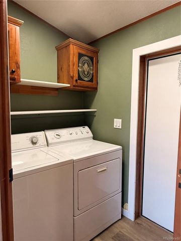 540 E Street, Golden, CO 80401