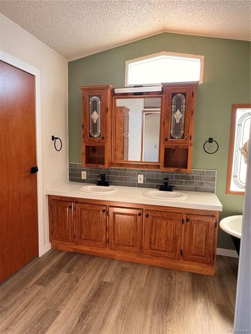 540 E Street, Golden, CO 80401