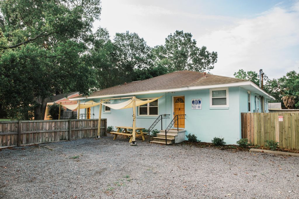 1221 Sumner Avenue A,B,C,D,E, Annette 1 & 2, North Charleston, SC 29406