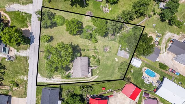 16642 Cypress Lane, Rogers, AR 72756