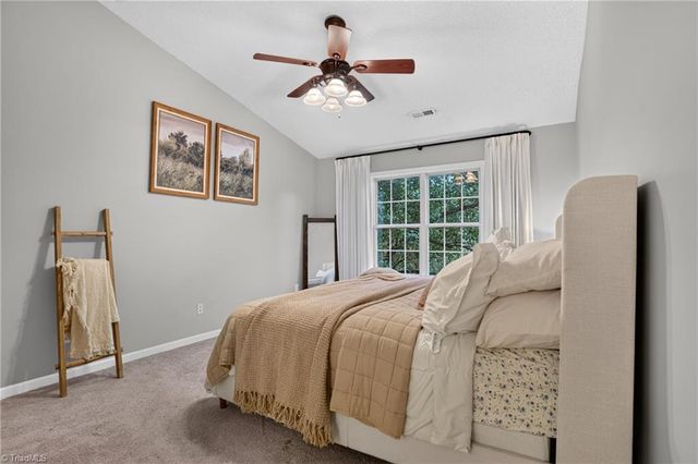 1155 Somerset Crossing Lane, Kernersville, NC 27284
