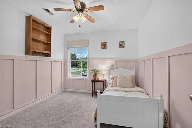 1155 Somerset Crossing Lane, Kernersville, NC 27284
