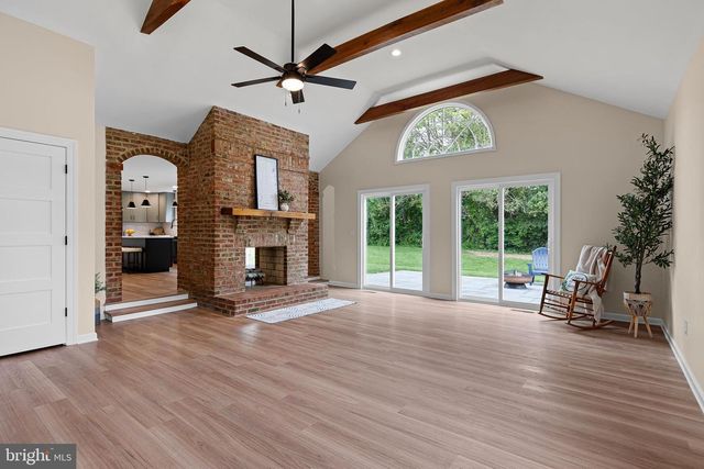 14 HIDDEN VALLEY DR, Newark, DE 19711