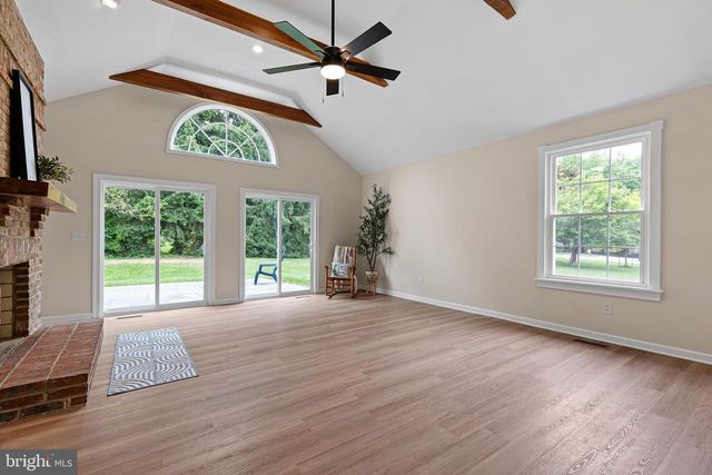 14 HIDDEN VALLEY DR, Newark, DE 19711
