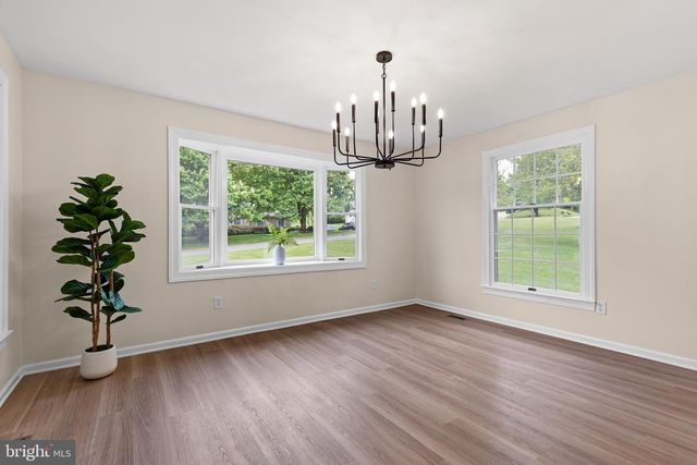 14 HIDDEN VALLEY DR, Newark, DE 19711