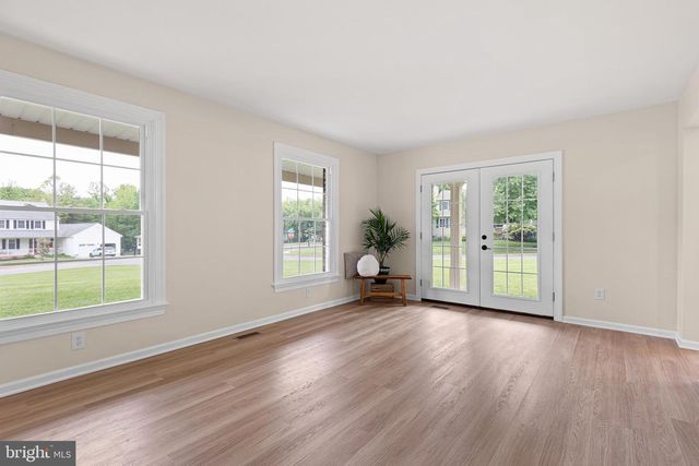 14 HIDDEN VALLEY DR, Newark, DE 19711