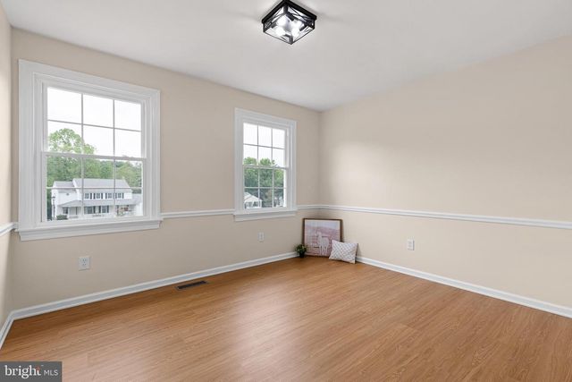 14 HIDDEN VALLEY DR, Newark, DE 19711
