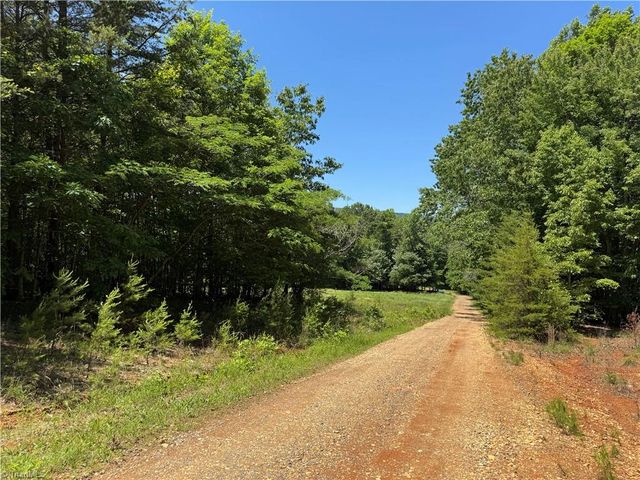 1065 Kiser Acres Road, King, NC 27021