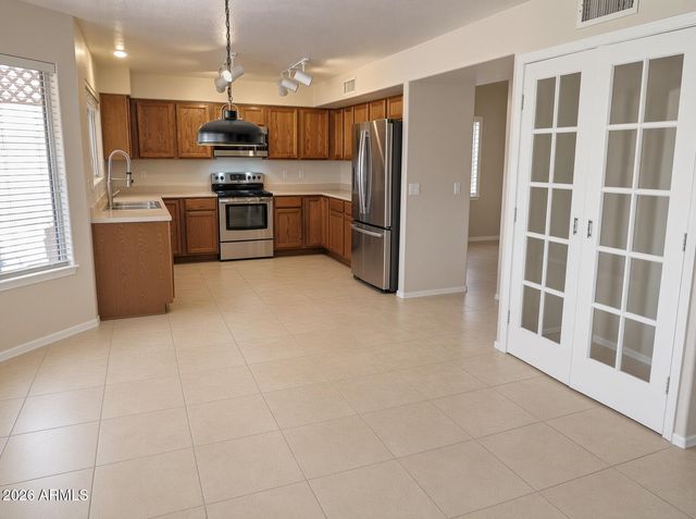 4309 E ROCKLEDGE Road, Phoenix, AZ 85044