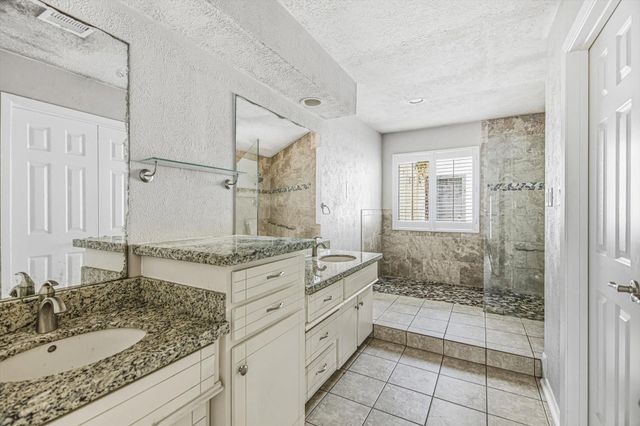 16235 Golf Club Drive, Crosby, TX 77532