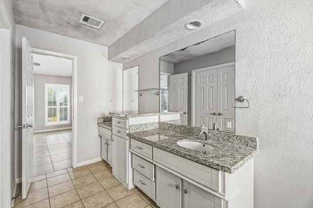 16235 Golf Club Drive, Crosby, TX 77532