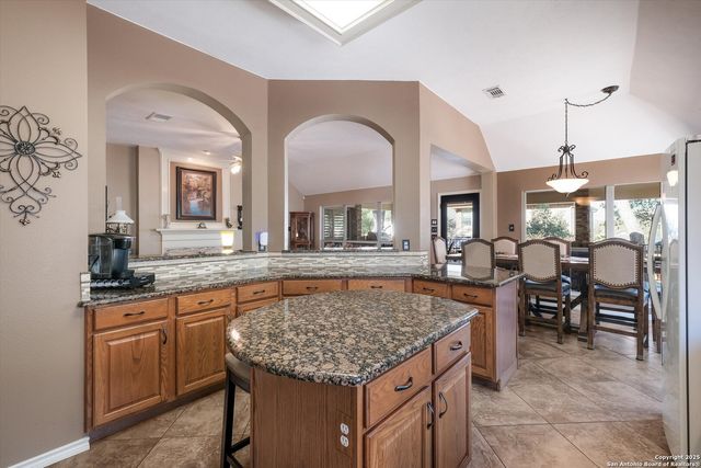 9115 Dapple Gray Ct, San Antonio, TX 78251