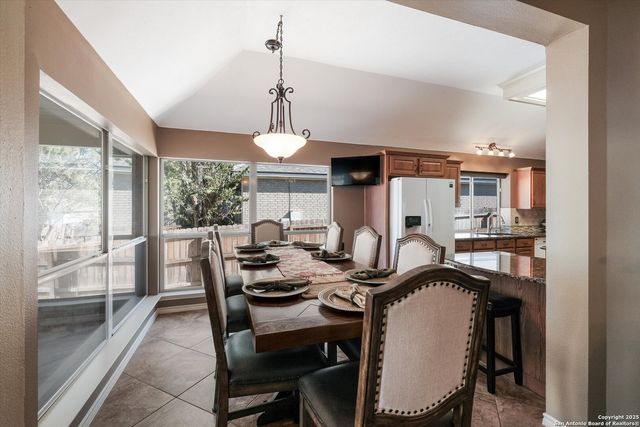 9115 Dapple Gray Ct, San Antonio, TX 78251