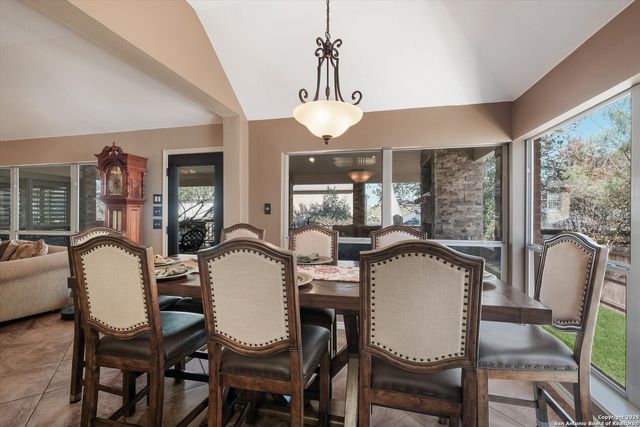 9115 Dapple Gray Ct, San Antonio, TX 78251