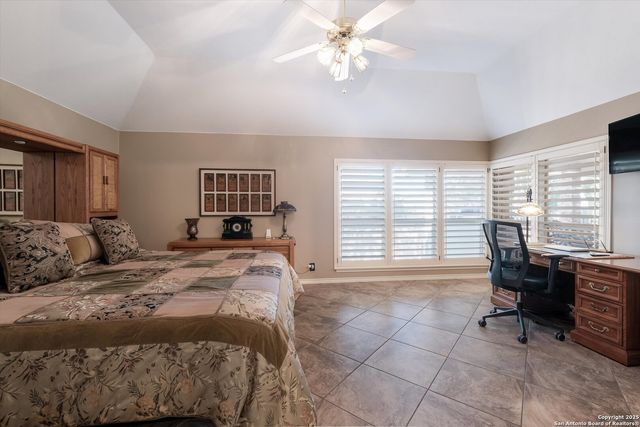 9115 Dapple Gray Ct, San Antonio, TX 78251