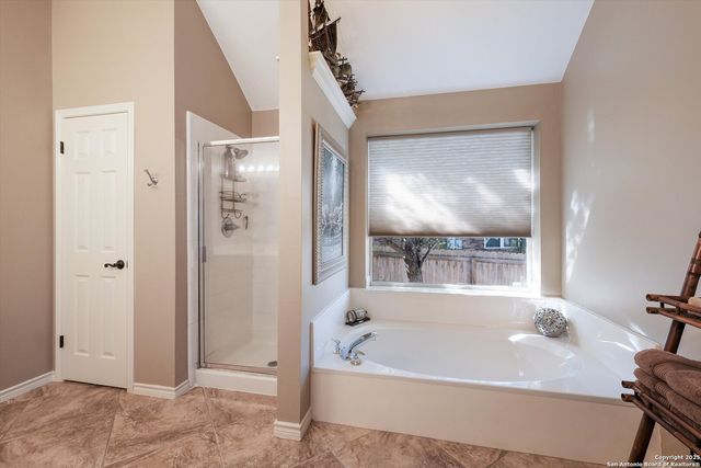 9115 Dapple Gray Ct, San Antonio, TX 78251