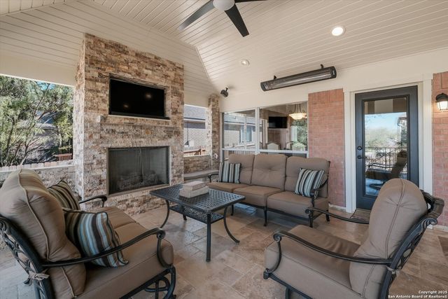 9115 Dapple Gray Ct, San Antonio, TX 78251