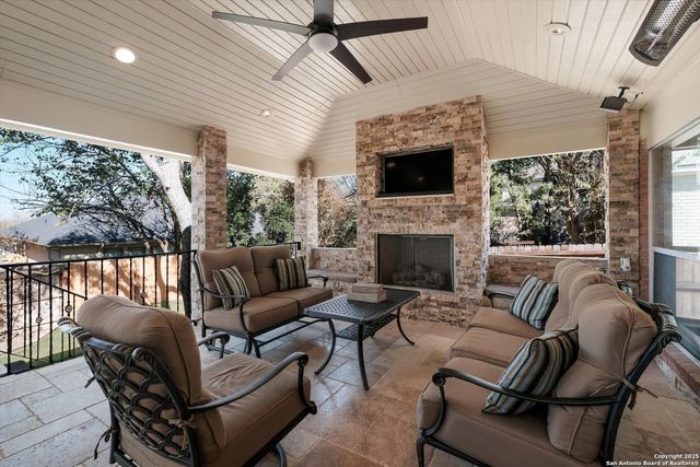 9115 Dapple Gray Ct, San Antonio, TX 78251