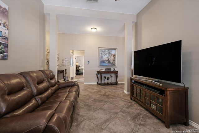 9115 Dapple Gray Ct, San Antonio, TX 78251