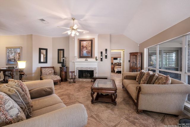 9115 Dapple Gray Ct, San Antonio, TX 78251