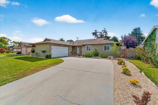 877 San Simeon Drive, Salinas, CA 93901