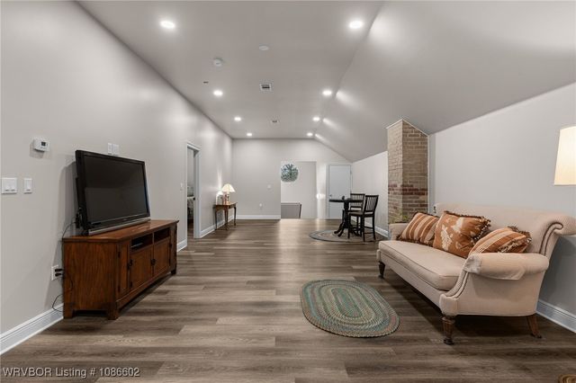 7001 Highland Park Drive, Fort Smith, AR 72916