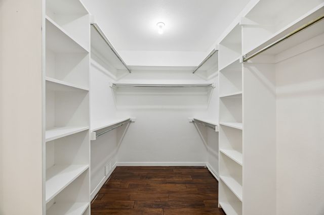 6542 Clearhaven Circle, Dallas, TX 75248