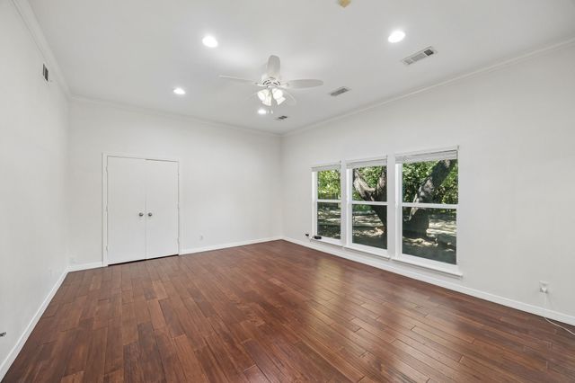 6542 Clearhaven Circle, Dallas, TX 75248
