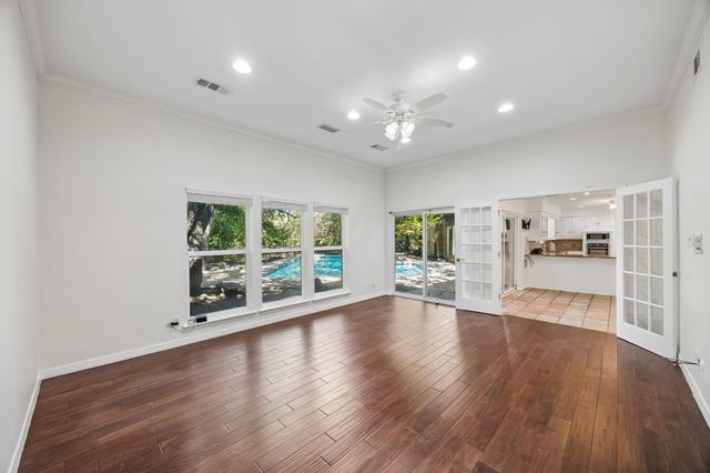 6542 Clearhaven Circle, Dallas, TX 75248