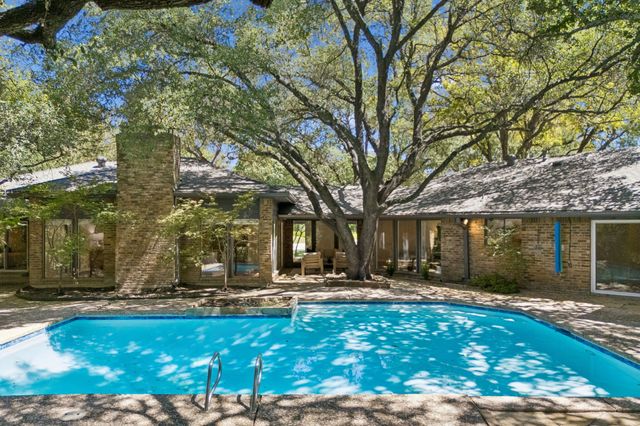 6542 Clearhaven Circle, Dallas, TX 75248