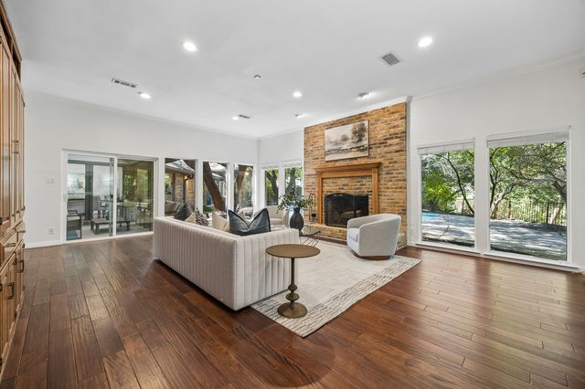 6542 Clearhaven Circle, Dallas, TX 75248