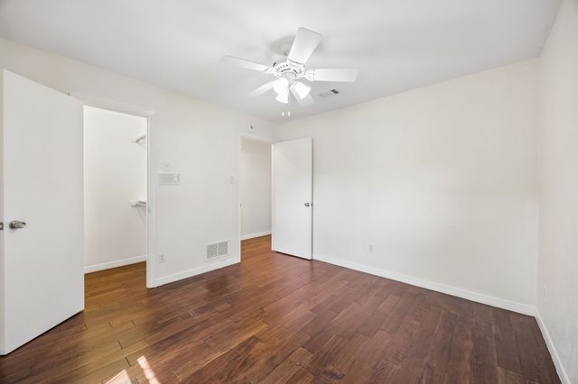 6542 Clearhaven Circle, Dallas, TX 75248