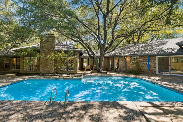 6542 Clearhaven Circle, Dallas, TX 75248