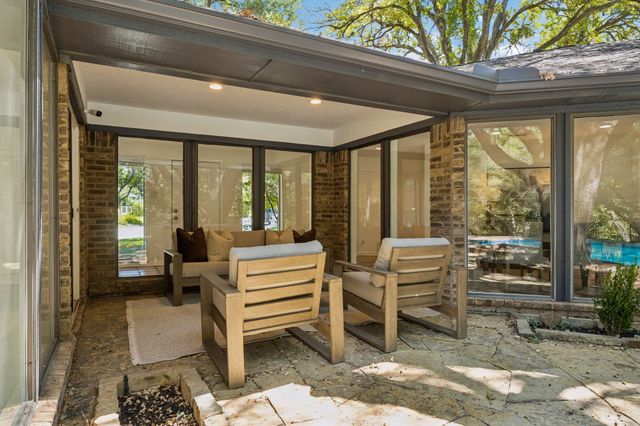 6542 Clearhaven Circle, Dallas, TX 75248