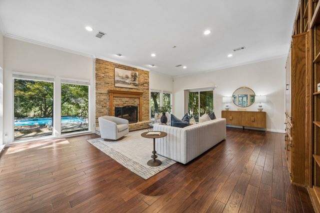 6542 Clearhaven Circle, Dallas, TX 75248