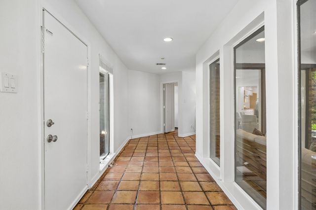6542 Clearhaven Circle, Dallas, TX 75248