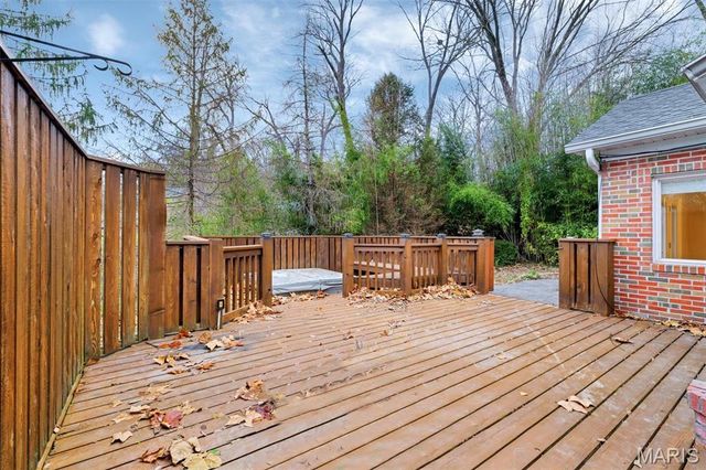 1505 Andrew Drive, St Louis, MO 63122