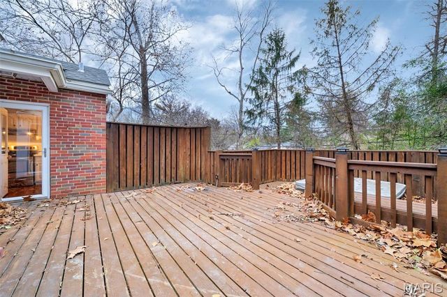 1505 Andrew Drive, St Louis, MO 63122