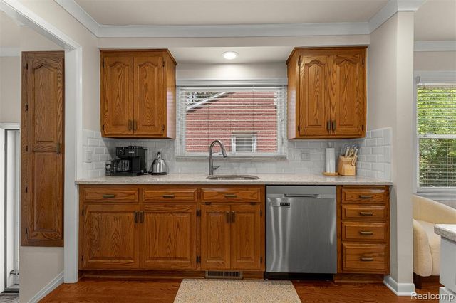 2640 Byrd Street, Dearborn, MI 48124