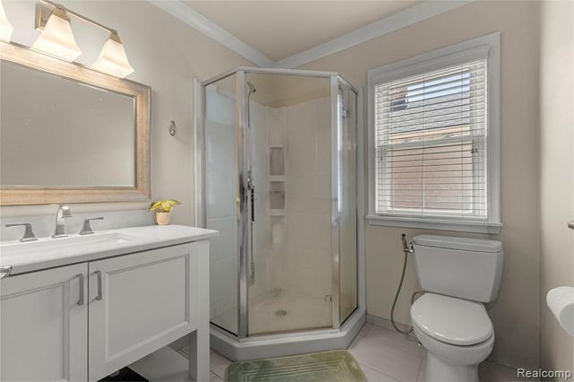 2640 Byrd Street, Dearborn, MI 48124