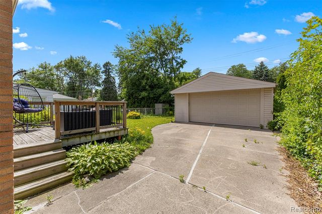 2640 Byrd Street, Dearborn, MI 48124