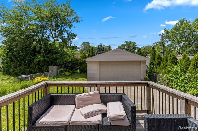 2640 Byrd Street, Dearborn, MI 48124