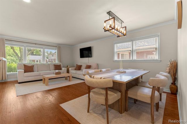 2640 Byrd Street, Dearborn, MI 48124