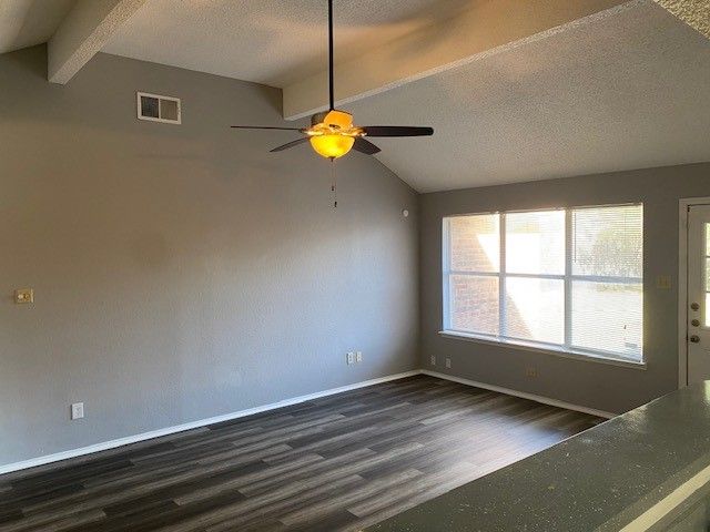 1512 Straus Road, Cedar Hill, TX 75104