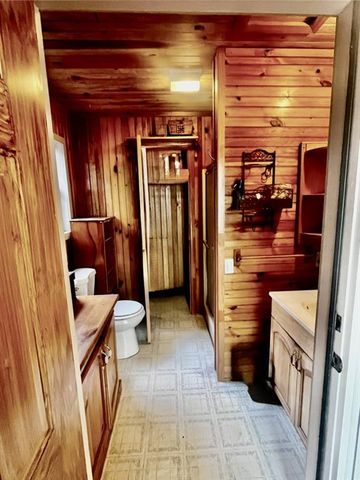 87 Maple Wood Lane, Cleveland, GA 30528