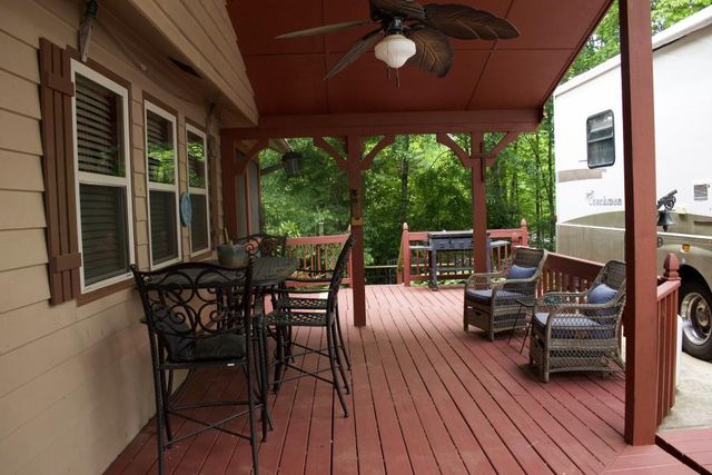 87 Maple Wood Lane, Cleveland, GA 30528