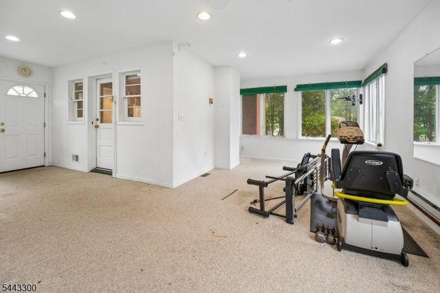 46 Lidgerwood Pkwy, Morristown Town, NJ 07960