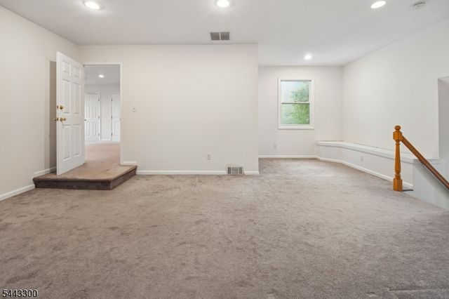 46 Lidgerwood Pkwy, Morristown Town, NJ 07960