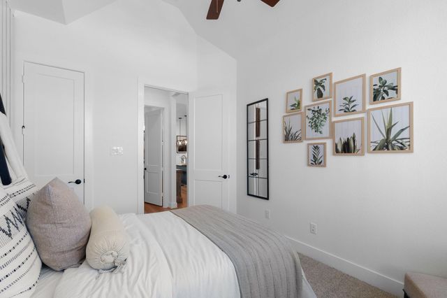 2922 Peach Valley Rd, Fulshear, TX 77423