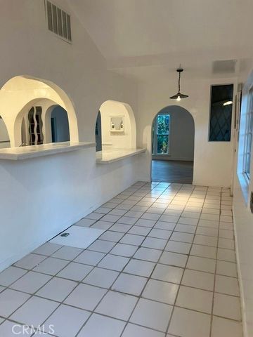 9912 La Tuna Canyon, Sun Valley, CA 91352